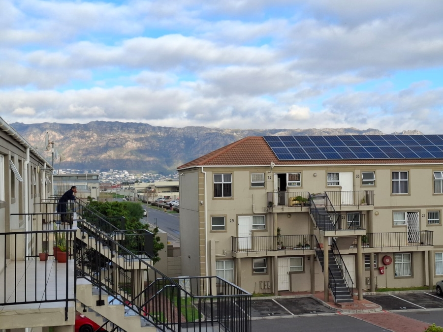 2 Bedroom Property for Sale in Guldenland Western Cape